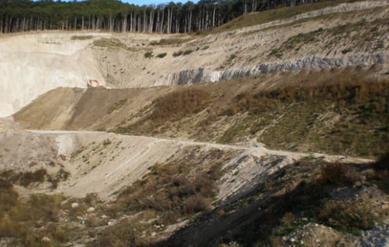 DOLOMITSANDWERK BERNDORF – SANIERUNG DER ABBAUFELDER EDELTRAUD UND ANDREA